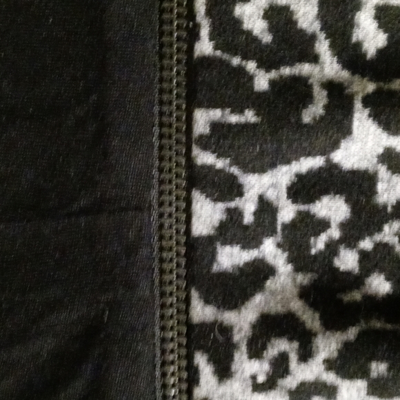 Blazer - Picture 4 of 6